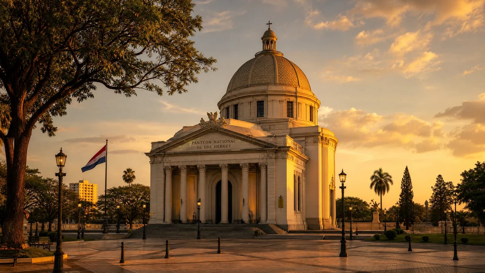 Der Panteón Nacional de los Héroes in Asunción im goldenen Abendlicht
